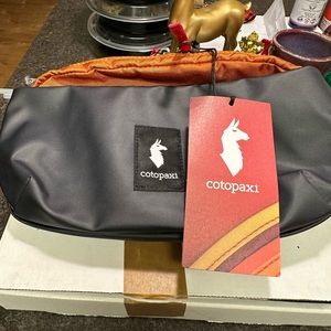 Cotopaxi Coso 2L Hip Pack - Cada Día Crossbody/Fanny Pack